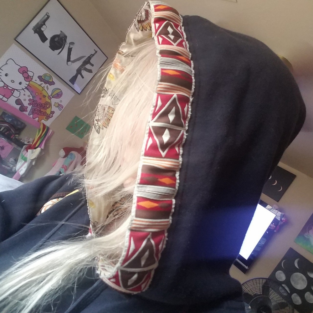 Black wolf hoodie